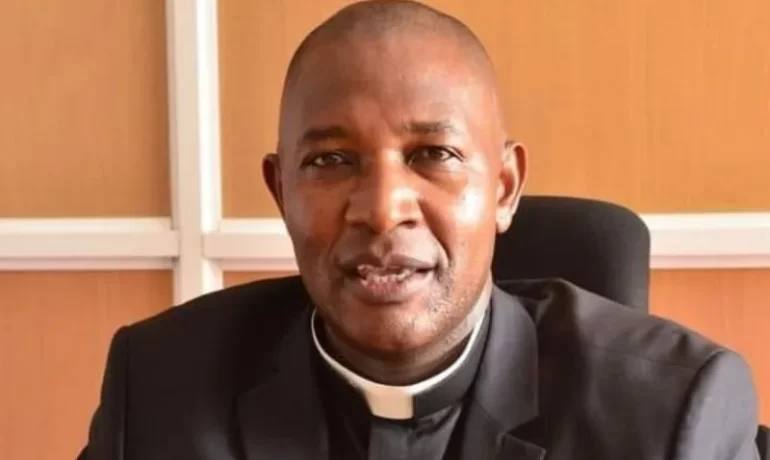 Papa Francis Padre John Njue Njeru Kuwa Msimamizi wa Kitume wa Jeshi la Kenya